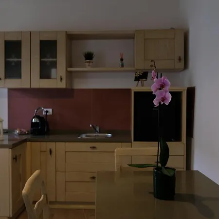 Couette-café 65012 House 3*