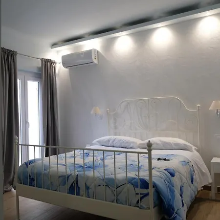 Couette-café 65012 House