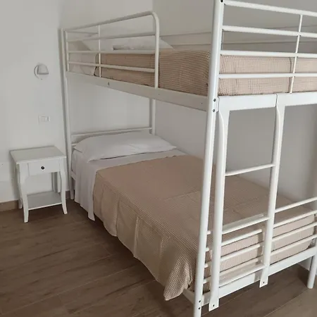 65012 House Couette-café Cepagatti